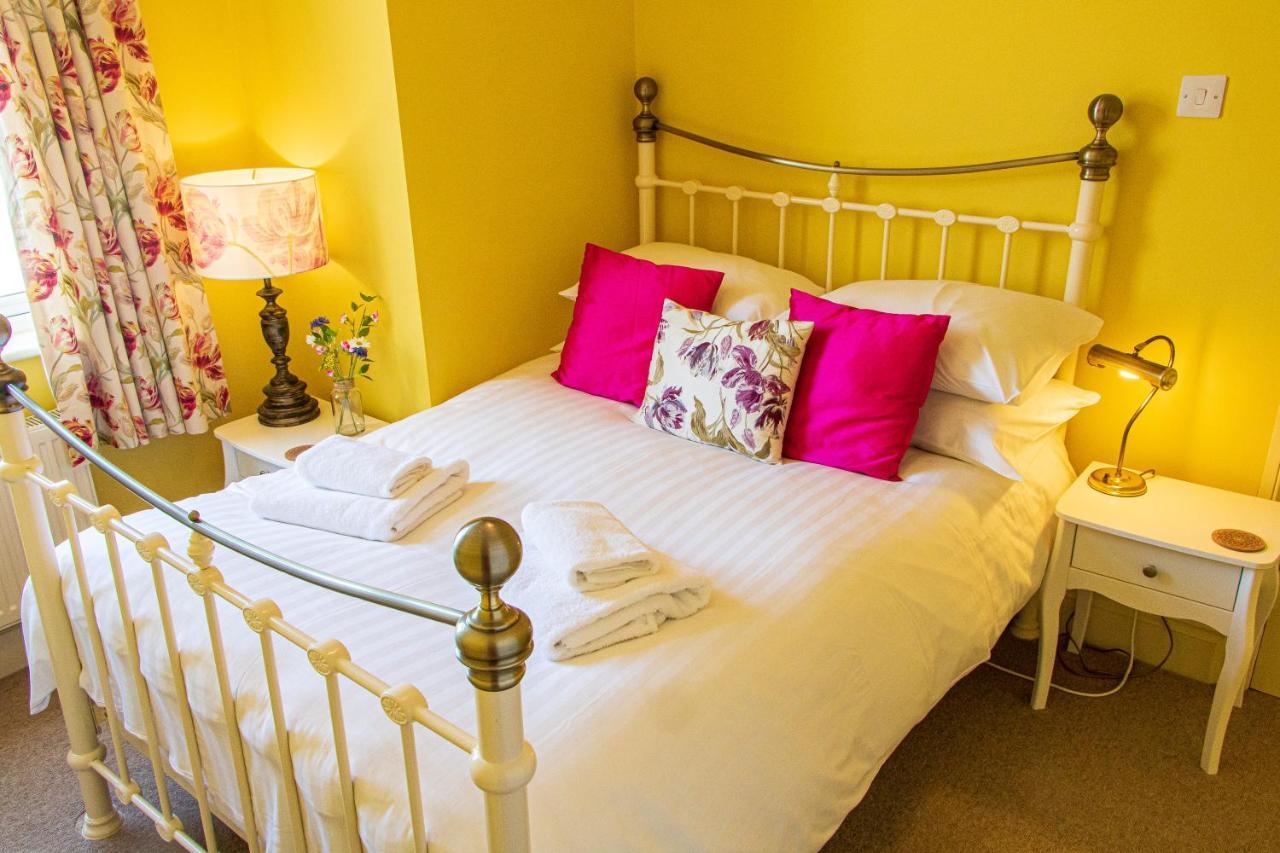 Clevedon House - Newquay - Beaches - Parking Екстер'єр фото