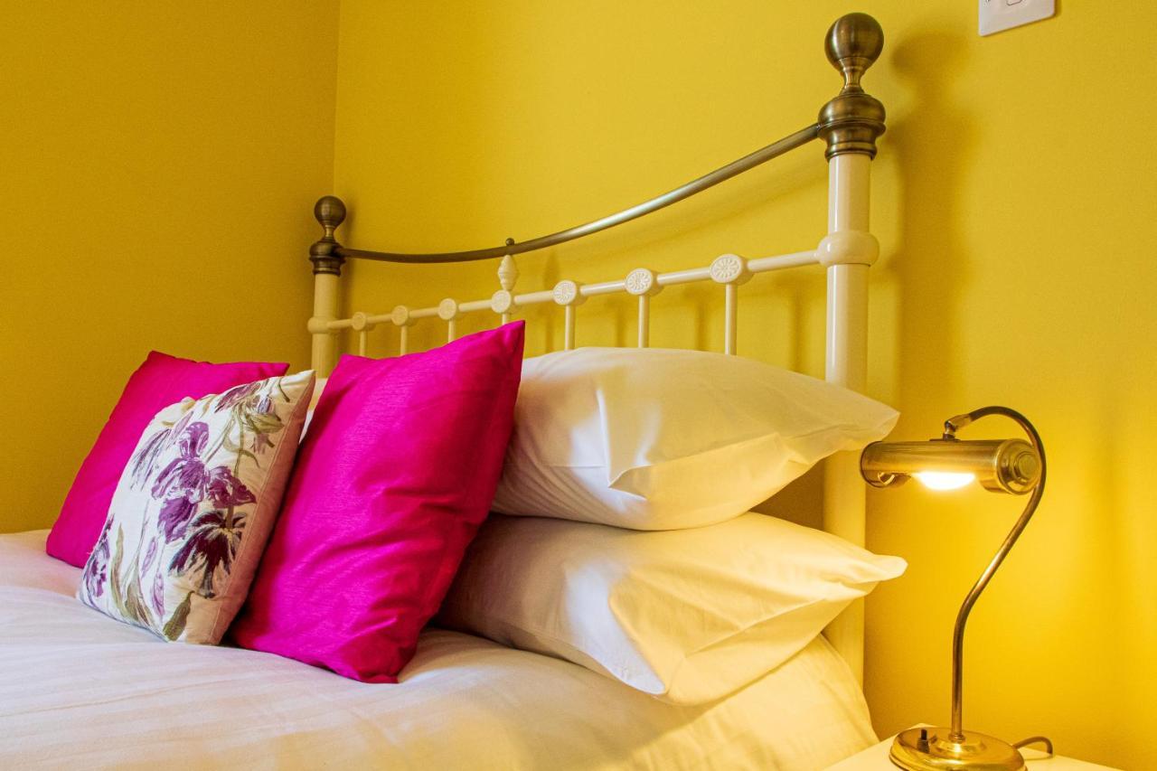 Clevedon House - Newquay - Beaches - Parking Екстер'єр фото
