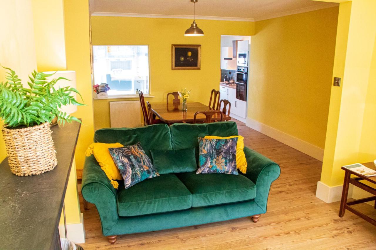 Clevedon House - Newquay - Beaches - Parking Екстер'єр фото